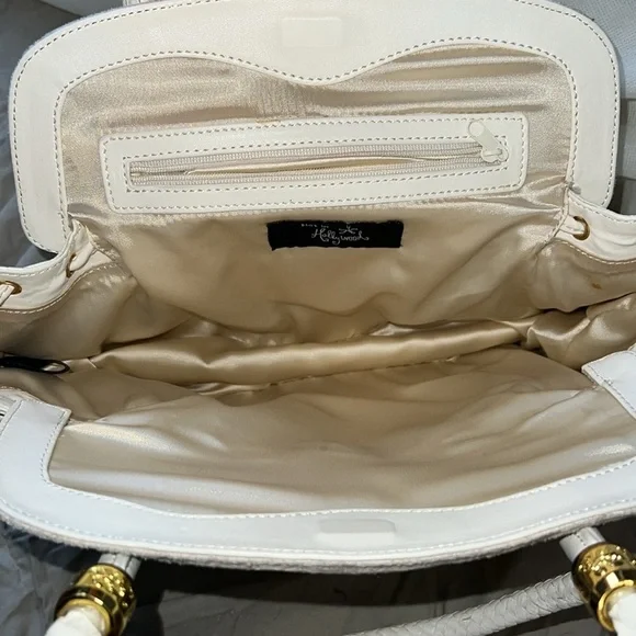 Hot in Hollywood genuine leather purse - Picture 6 of 7